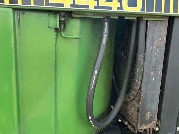 john-deere-4440-image-29