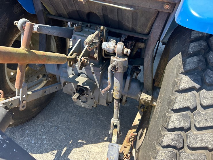 new-holland-tc40d-image-7