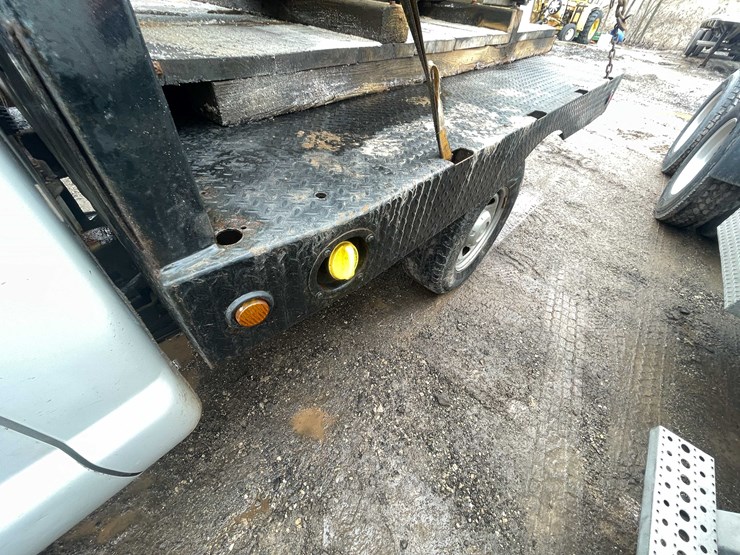 2013-ford-f350-image-16