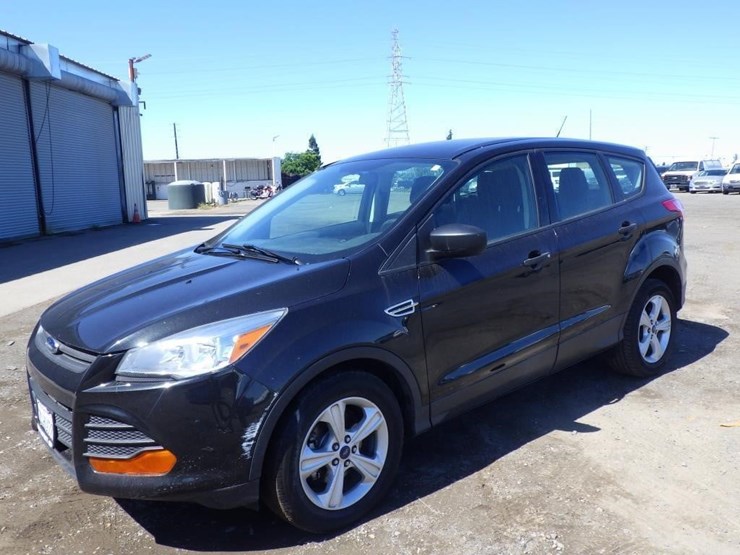 2015-ford-escape-image-1