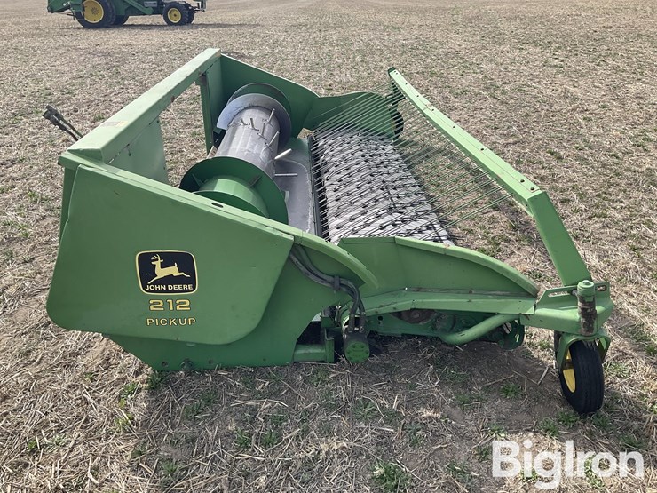 john-deere-212-image-4