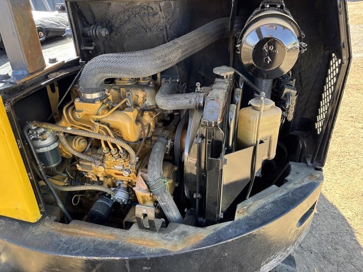 komatsu-pc28uu-image-33