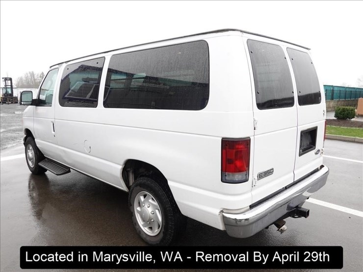 2006-ford-e350-image-11