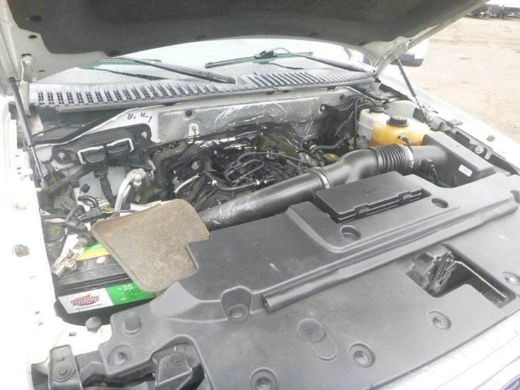 2015-ford-expedition-image-12