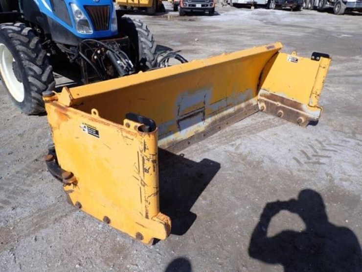 2014-new-holland-t4.75-image-37