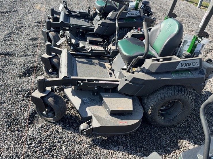 #4079-•-yakta-yxr-120-zero-turn-mower-image-13