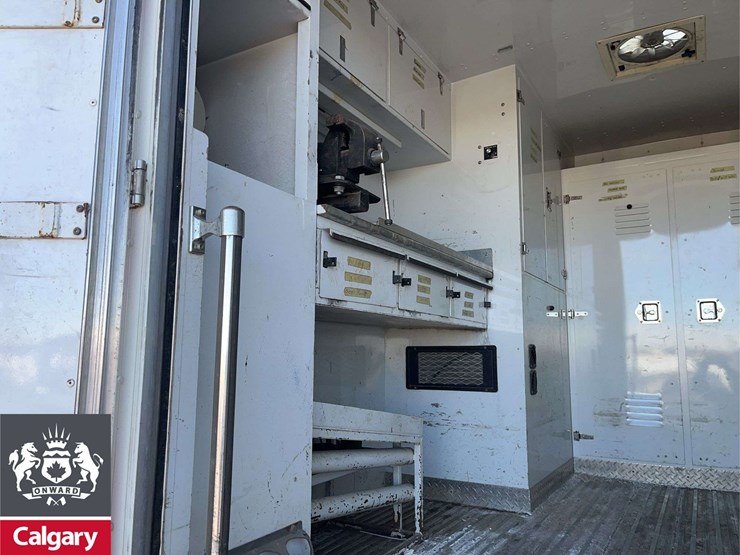 2012-international-durastar-4300-image-18