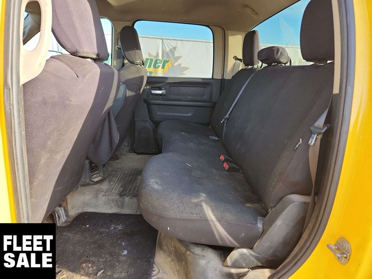 2019-dodge-2500-image-15