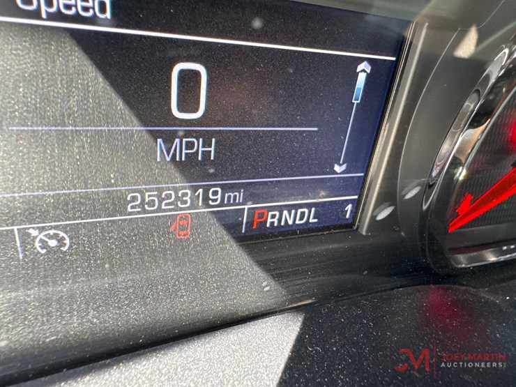 2018-chevrolet-silverado-2500-lt-image-18