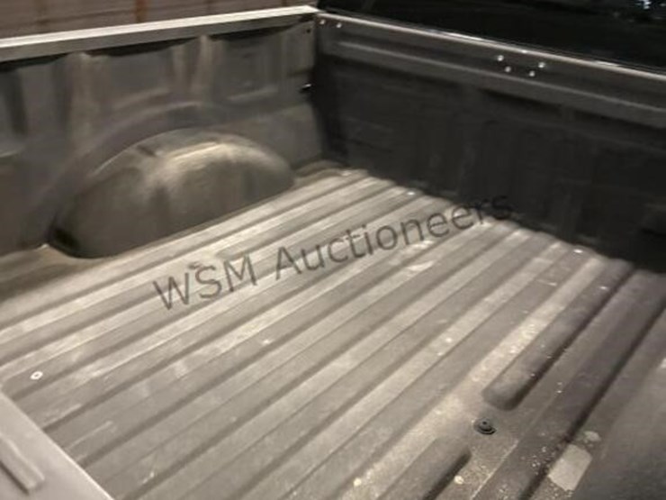 2020-ford-f150-image-13