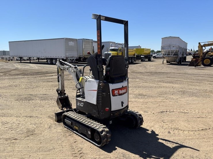 2020-bobcat-e10-image-4