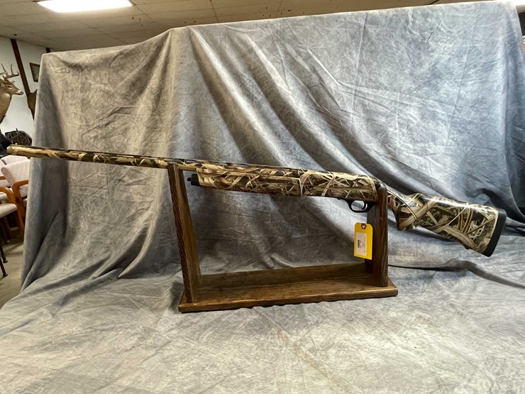 #10082-•-remington-v3-field-sport,-12-ga.-semi-auto-shotgun,-sn:-rn28026a-image-10