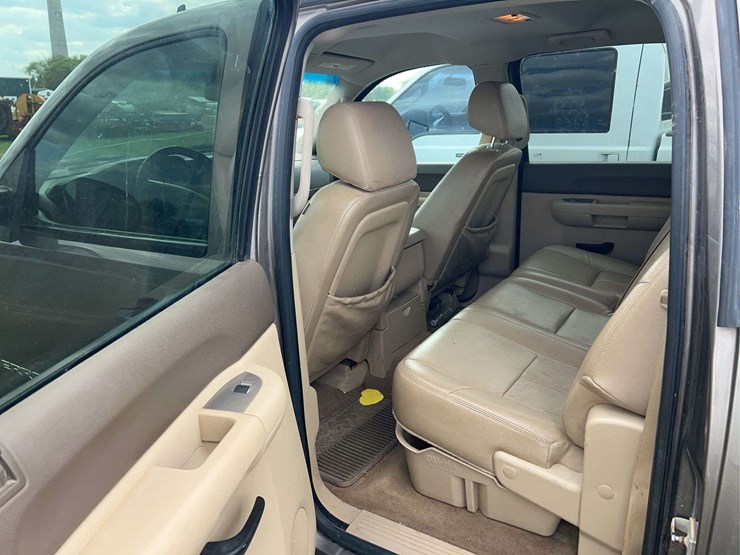 2012-gmc-sierra-1500-image-7