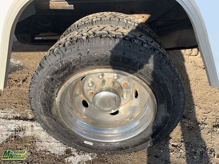 2001-ford-f450-image-11