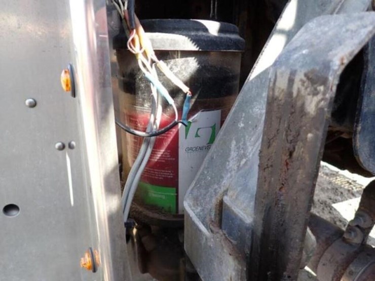 2014-peterbilt-389-image-64