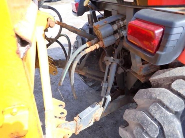 2017-kubota-b2650hsd-image-47