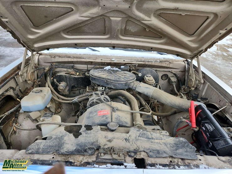 1992-dodge-150-image-24