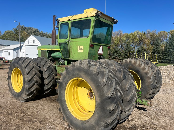 john-deere-7520-image-2