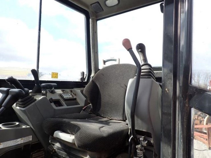 2019-bobcat-e85-image-10