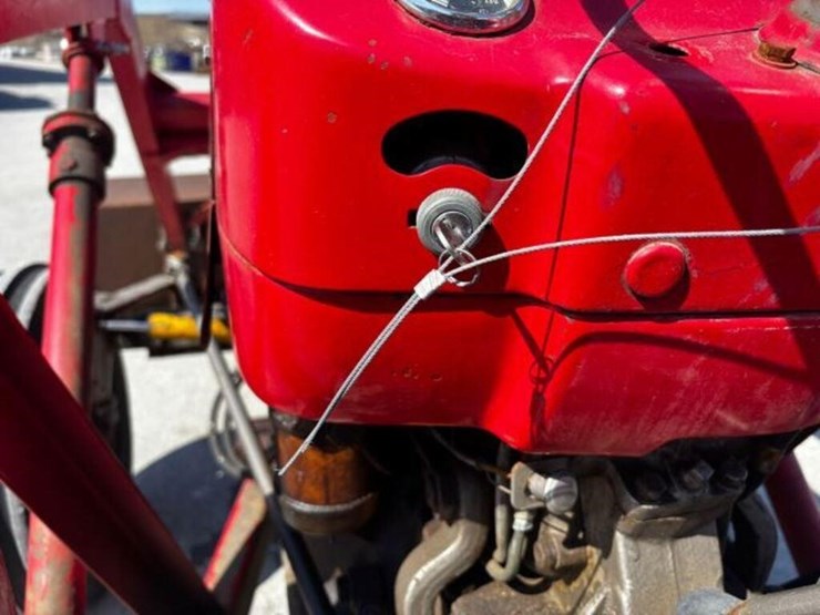 massey-ferguson-135-image-16