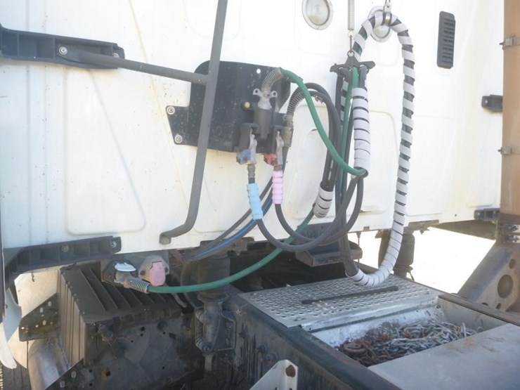 2012-international-prostar-image-9