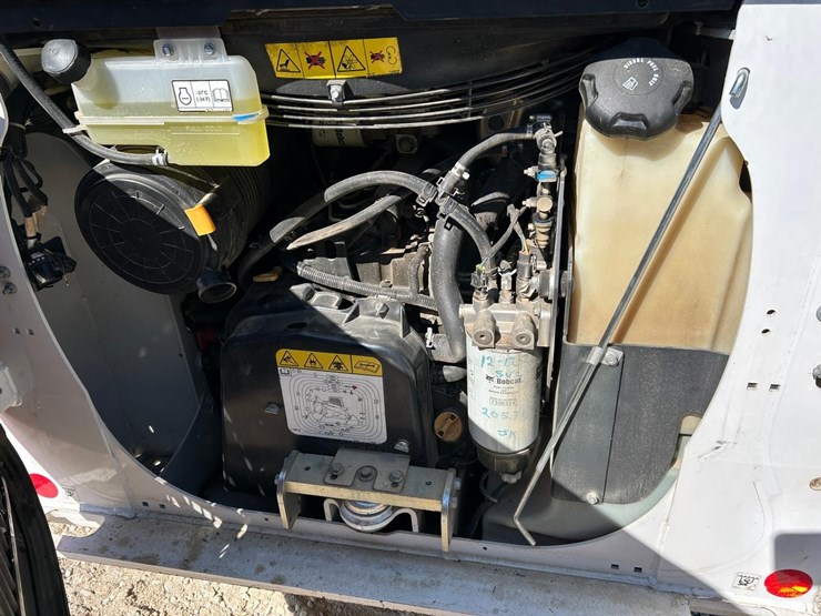 2022-bobcat-s62-image-15
