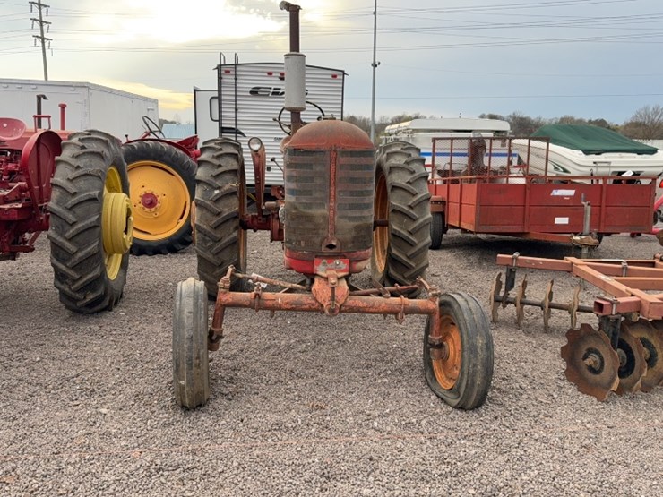 massey-ferguson-44-image-2