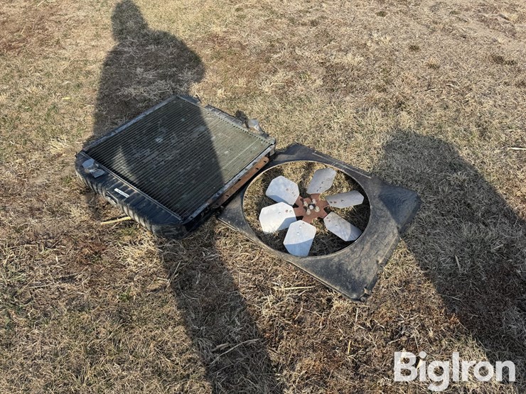 radiator-&-fan-shroud-image-5