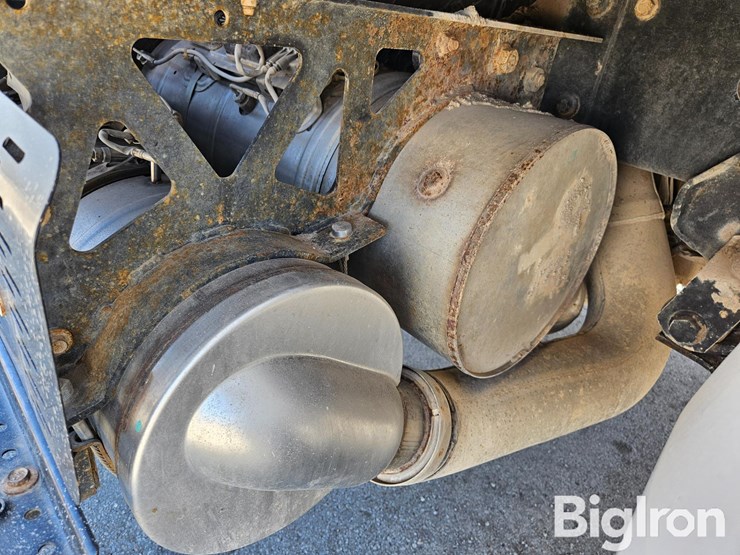 2013-ford-f750-xlt-image-15