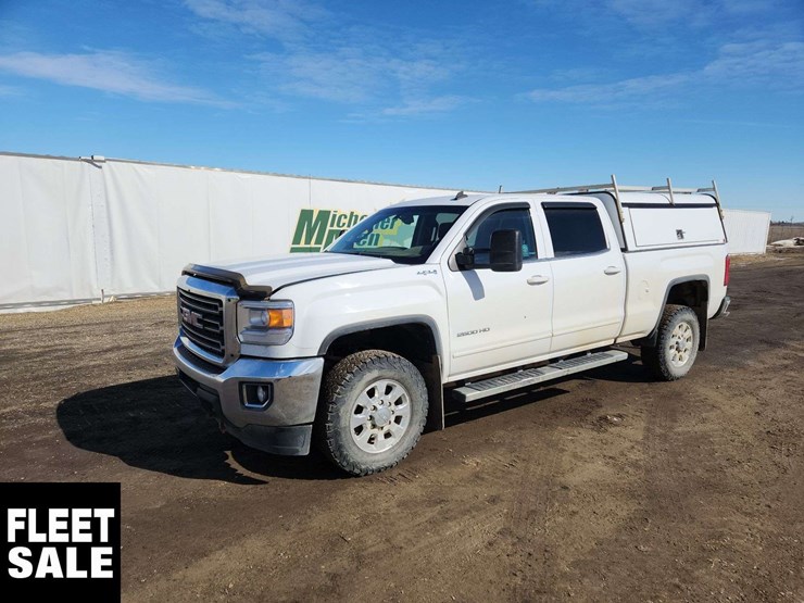 2015-gmc-sierra-2500hd-image-1