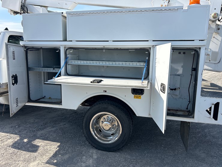 2013-ford-f450-image-12