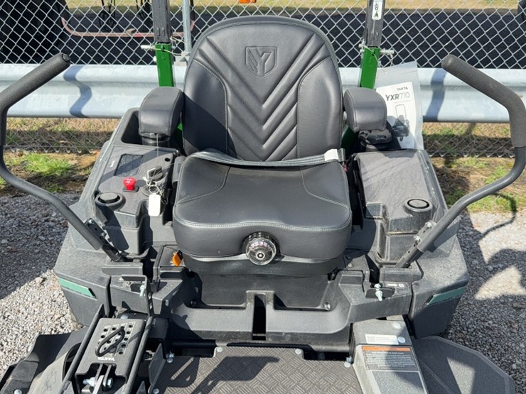 #4076-•-yakta-yxr-710-zero-turn-mower-image-6