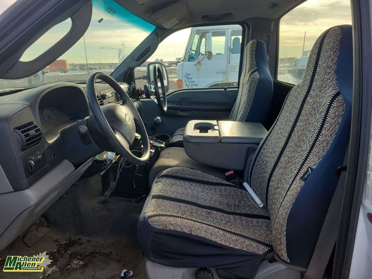 2006-ford-f550-image-14