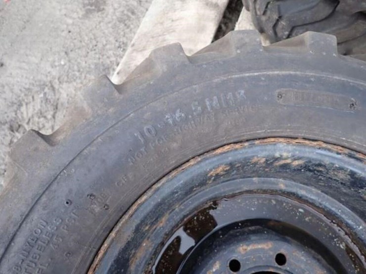 qty-of-(4)-titan-10-16.5-tire(s)-&-rim(s)-image-6