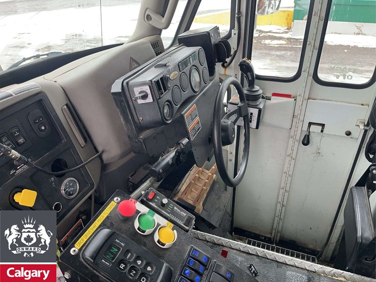 2017-international-workstar-7400-image-16