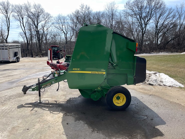 #142-•-john-deere-round-baler-(stoughton,-wi)-image-8