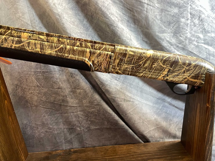 #10093-•-hatfield-sas,-12-ga.-semi-auto-shotgun,-sn:-12a23-001676-image-11