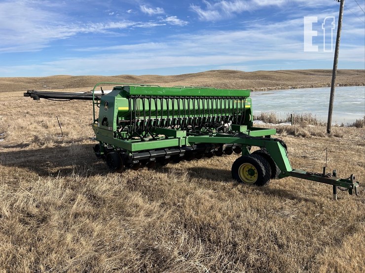 2004-john-deere-1590-image-1