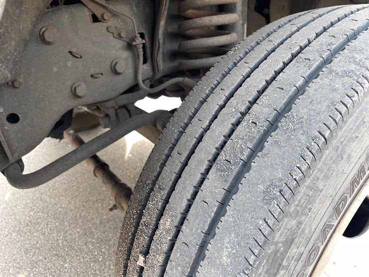 2009-ford-f550-image-16