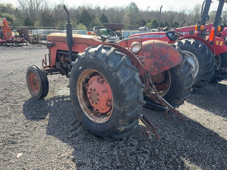massey-ferguson-65-image-12