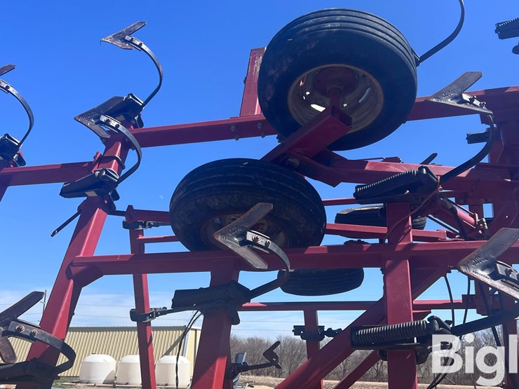 case-ih-4300-image-16