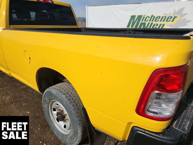 2019-dodge-2500-image-34