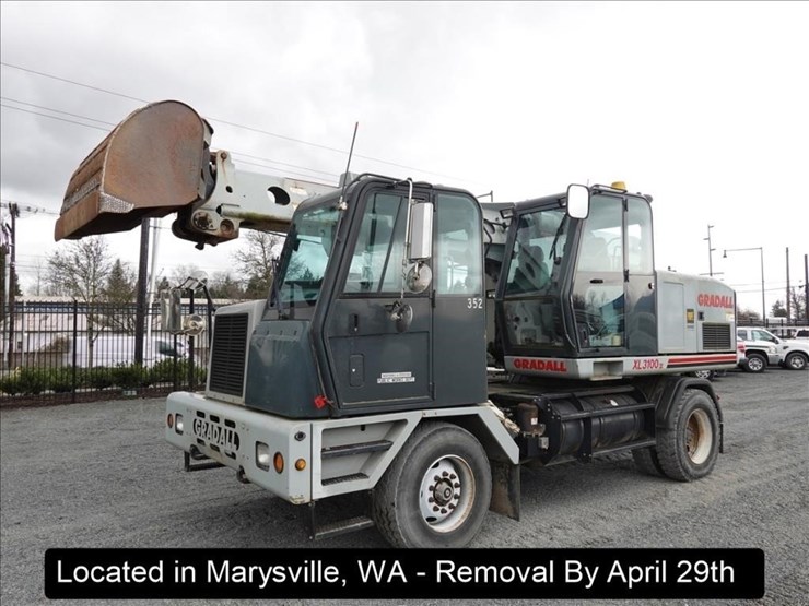 2009-gradall-xl3100-image-1