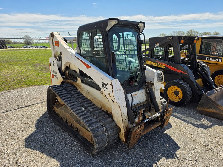 2019-bobcat-t770-image-23