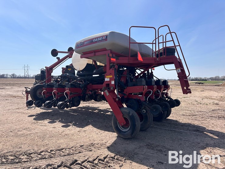 2012-case-ih-1250-image-7