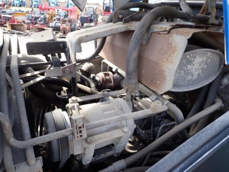 2014-new-holland-t4.75-image-62