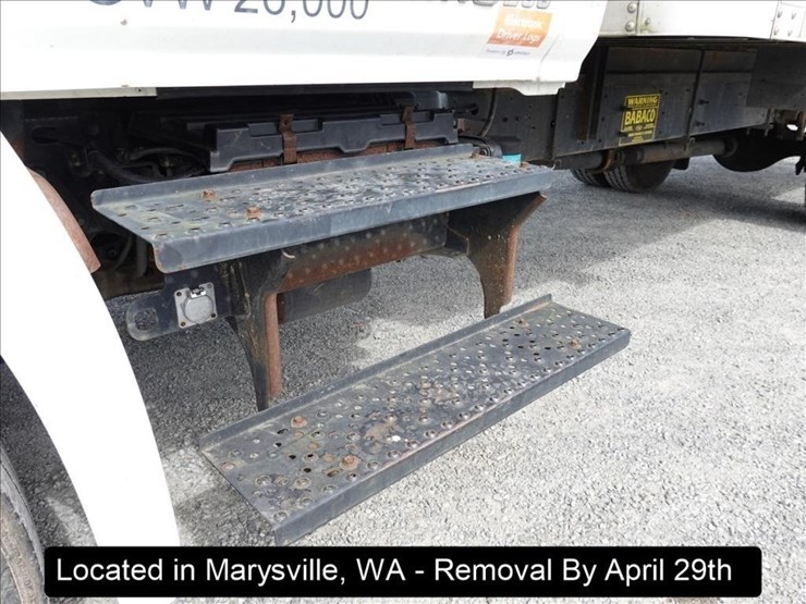 2010-hino-268-image-20