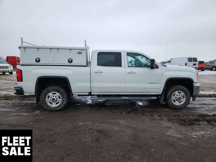2019-gmc-sierra-2500hd-image-8