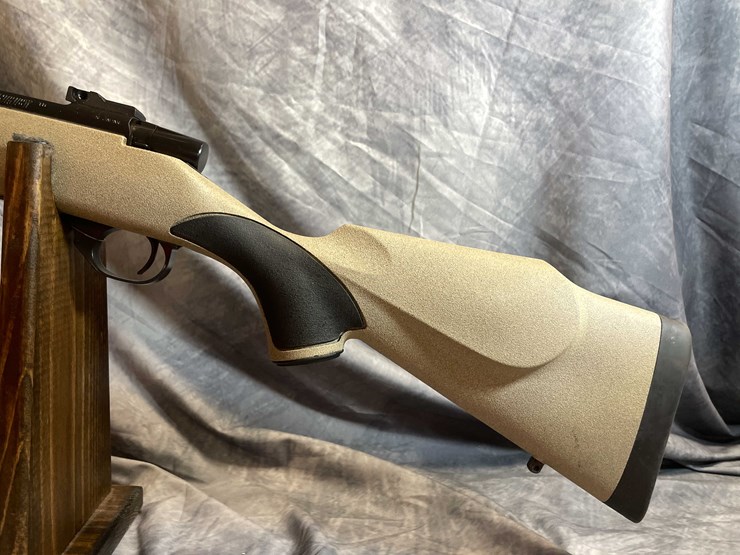 #10137-•-weatherby-vangaurd,-7mm-rem-mag-bolt-action-rifle,-sn:-vb065127-image-10