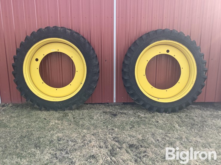 john-deere-340-image-2